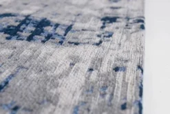 Vloerkleed Bronx Azurite 8421 Mad Men Griff | Louis de Poortere