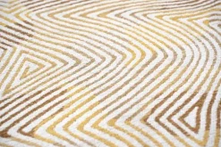 Vloerkleed Yellow Hippy 9799 Coral | Louis de Poortere